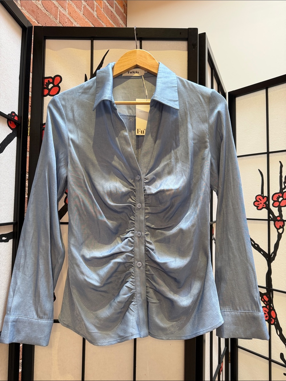 Nordstrom Light Blue Ruched Button-Front Long Sleeve Shirt